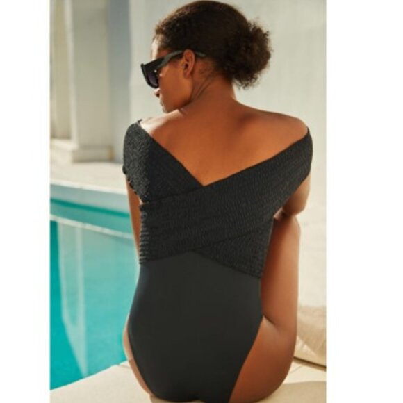 NWT-Anthropologie-Water's Edge Lilly Smocked Swimsuit - XL - Picture 3 of 6